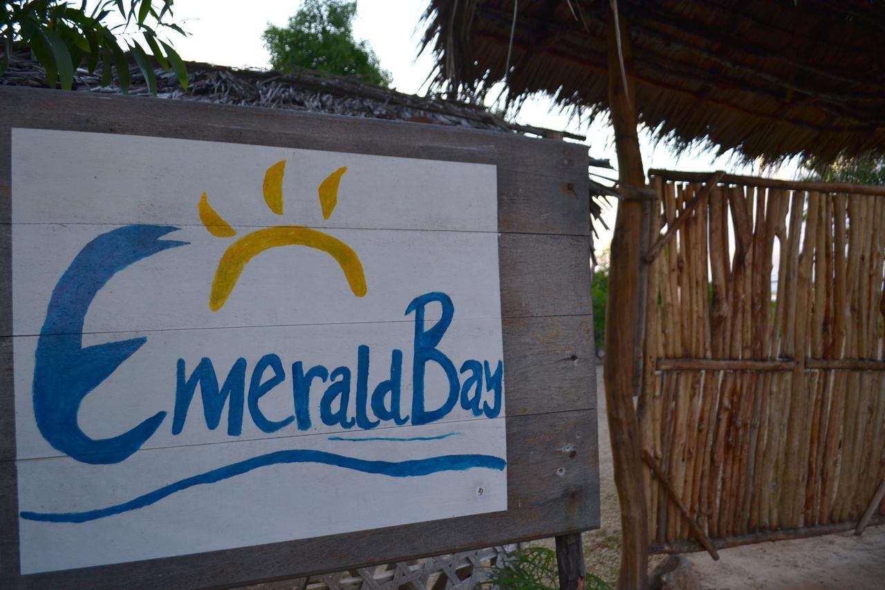 Emerald Bay Resort Kizungu Luaran gambar